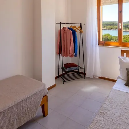 Dea Fertilia. Casa Indipendente Con Vista Mare. Vakantiehuis
