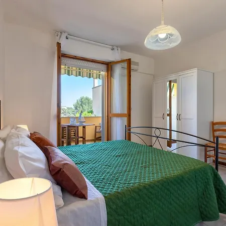Dea Fertilia. Casa Indipendente Con Vista Mare. Vakantiehuis