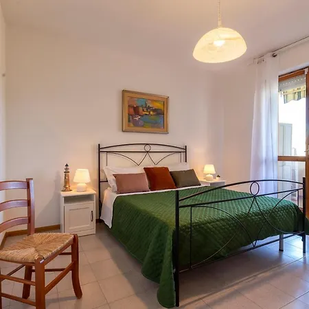 Dea Fertilia. Casa Indipendente Con Vista Mare. Vakantiehuis *