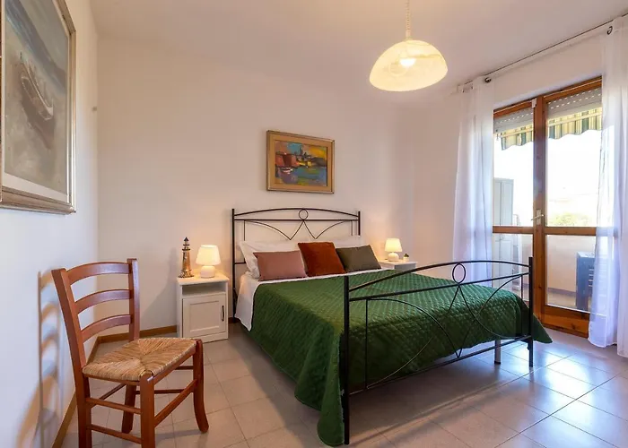 Dea Fertilia. Casa Indipendente Con Vista Mare. Vakantiehuis *