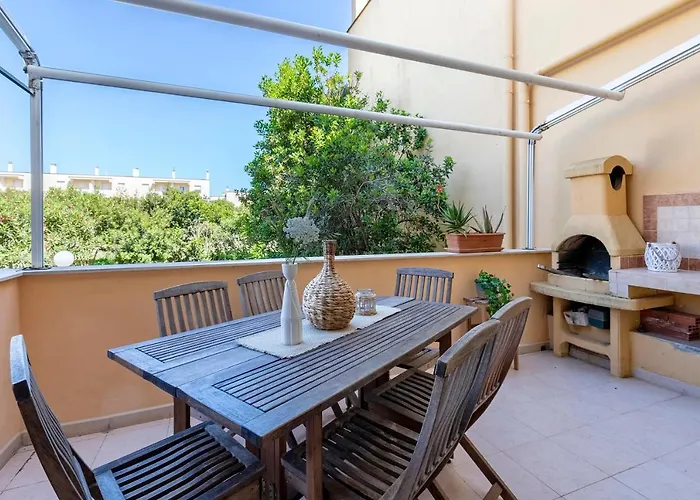 Hébergement de vacances Dea Fertilia. Casa Indipendente Con Vista Mare.